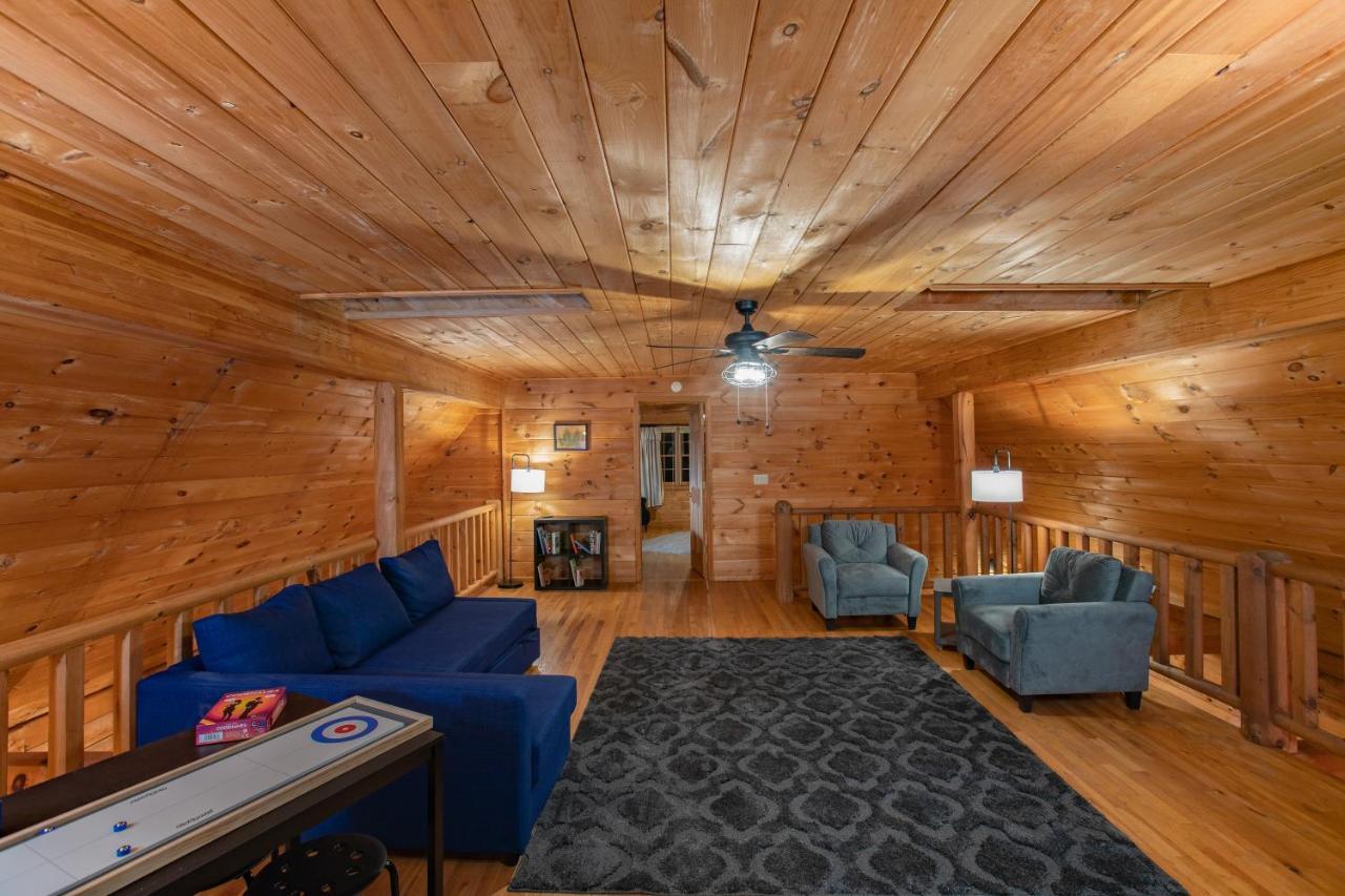 Treetops Cabin Easy To Asheville With Fast Wifi And Great View Swiss Luaran gambar