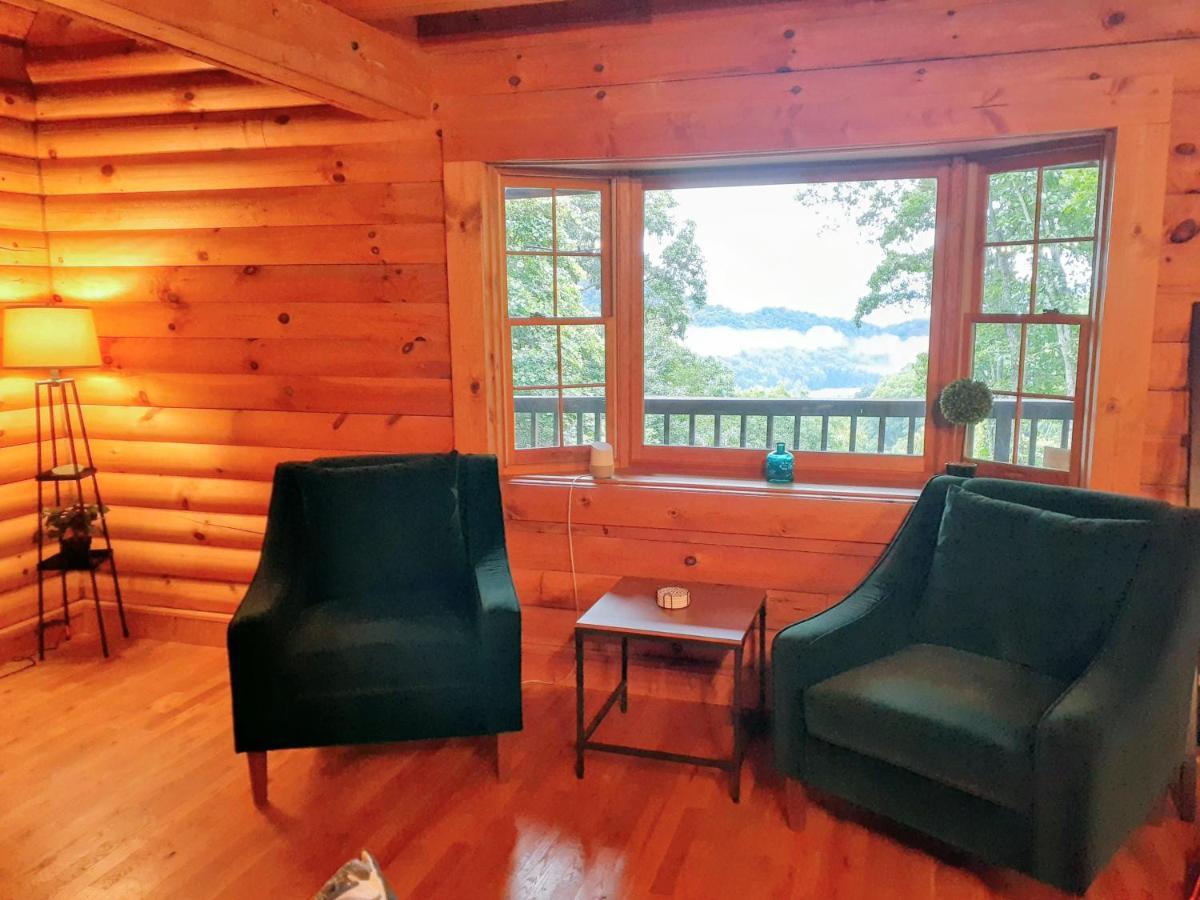 Treetops Cabin Easy To Asheville With Fast Wifi And Great View Swiss Luaran gambar